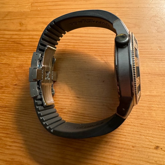 Tiffany & Co Mark T-57 Stainless Steel 42mm Men's Quartz Resonator Watch - Picture 4 of 5